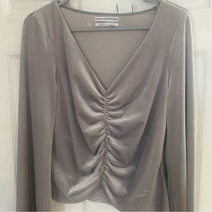 Urban Outfitters Velour V-Neck Long Sleeve Rouse Center Top Sz M Gray